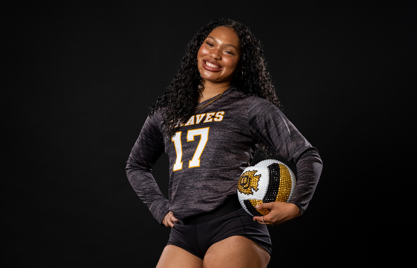 Studio_Shots_WVB26_Asaiah Littlefield