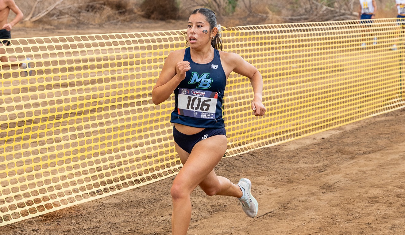 Daniela Munguia UCR 25