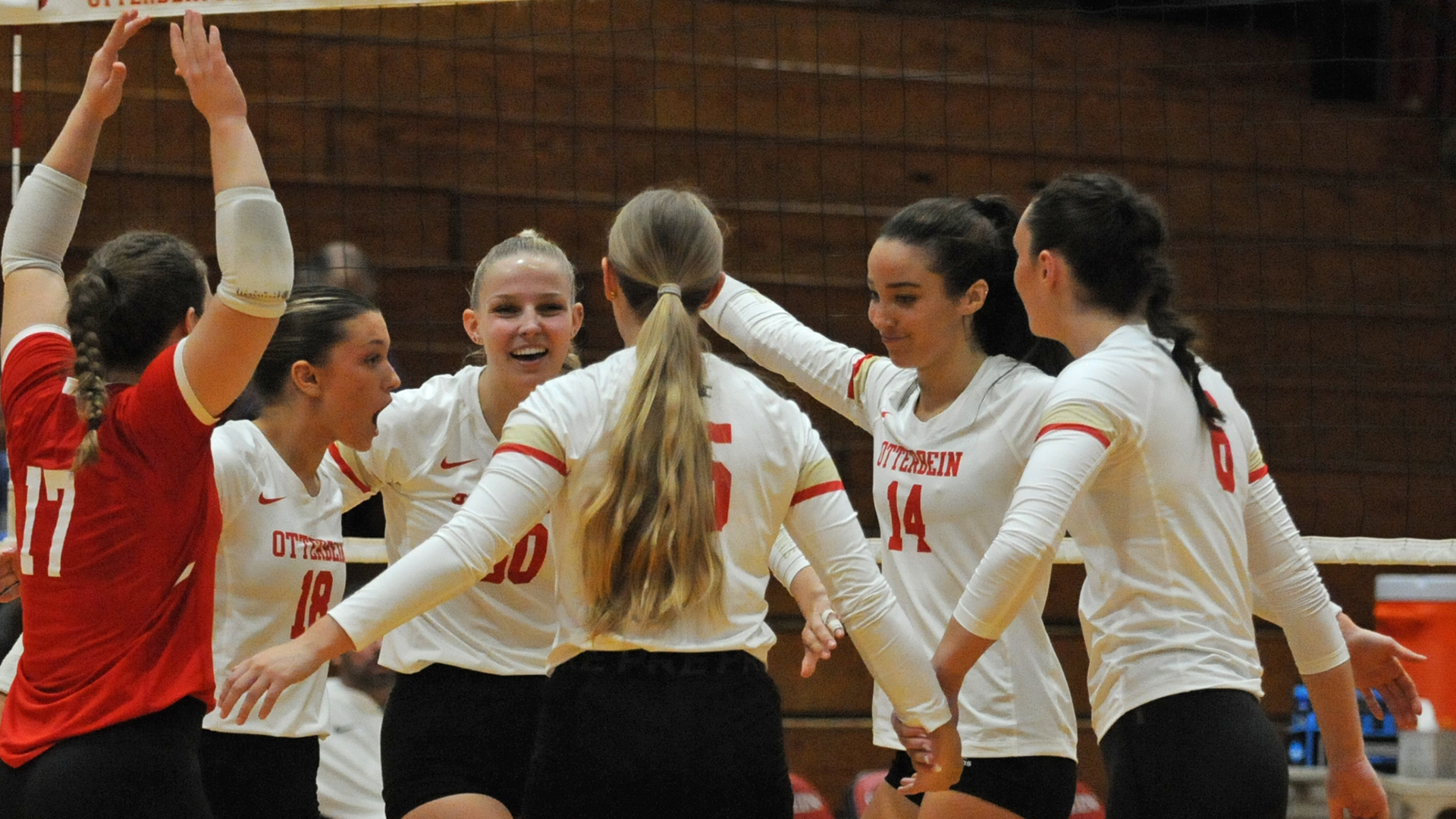 Volleyball Sweeps Wilmington, Remains Perfect in OAC Play Otterbein