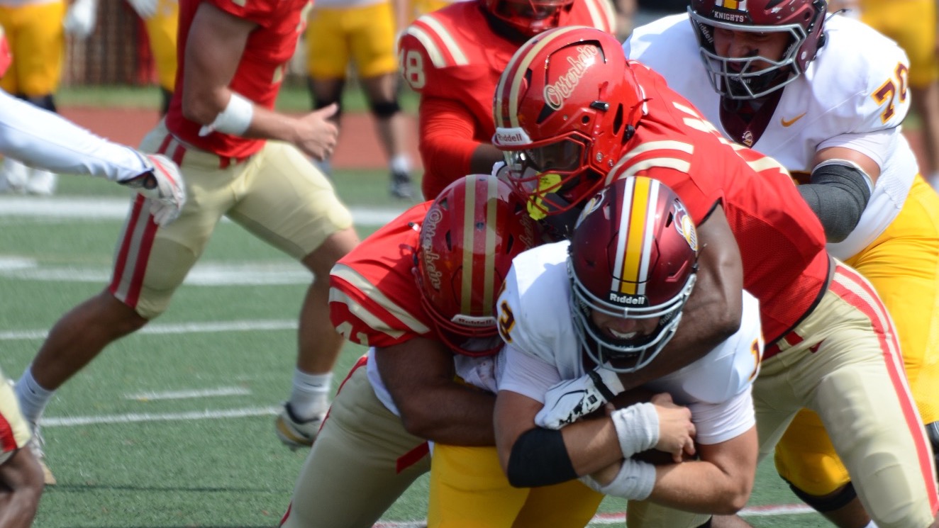 Football vs. BW
