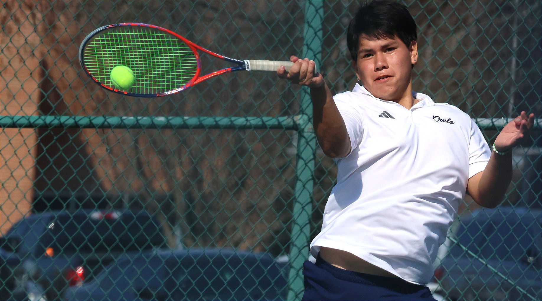 The W men' tennis defeated Belhaven, 4-2