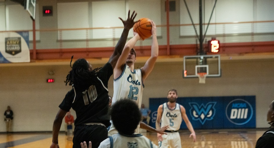 Ayden McDeavitt goes up for a shot versus Blackburn