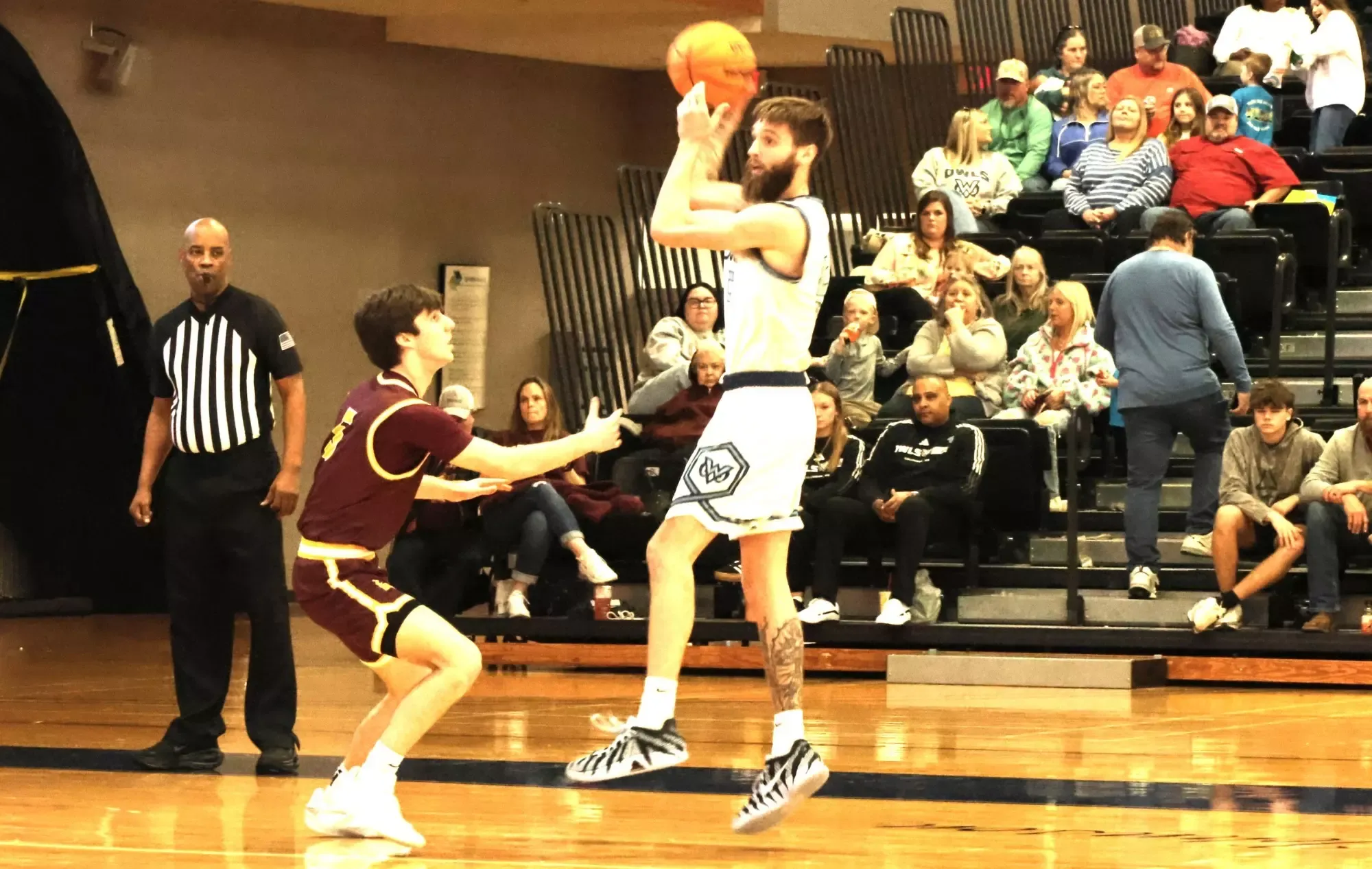 Joe Haze Austin led MUW with 22 points versus Eureka