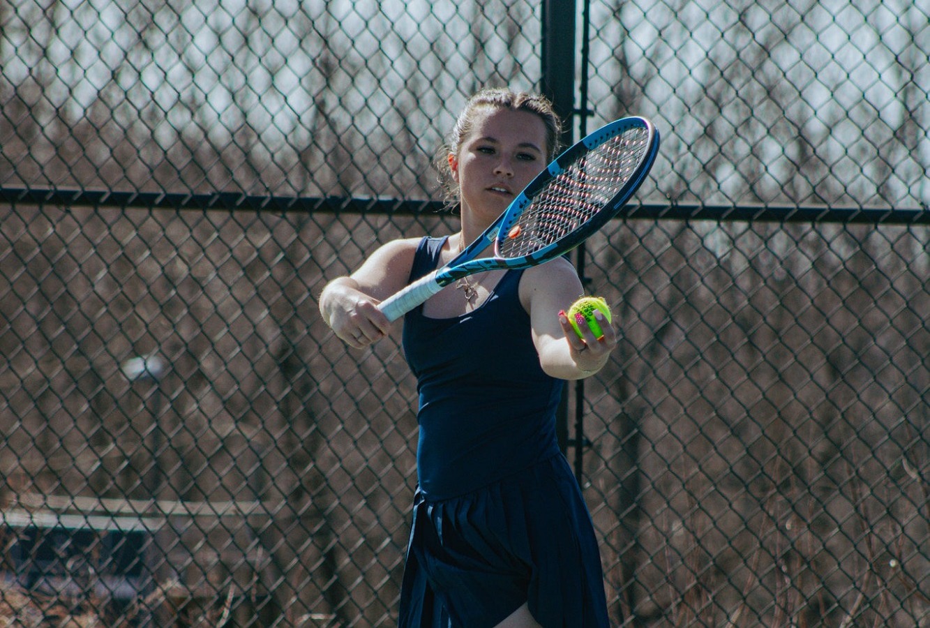 women's tennis won over Ozarks, 4-3