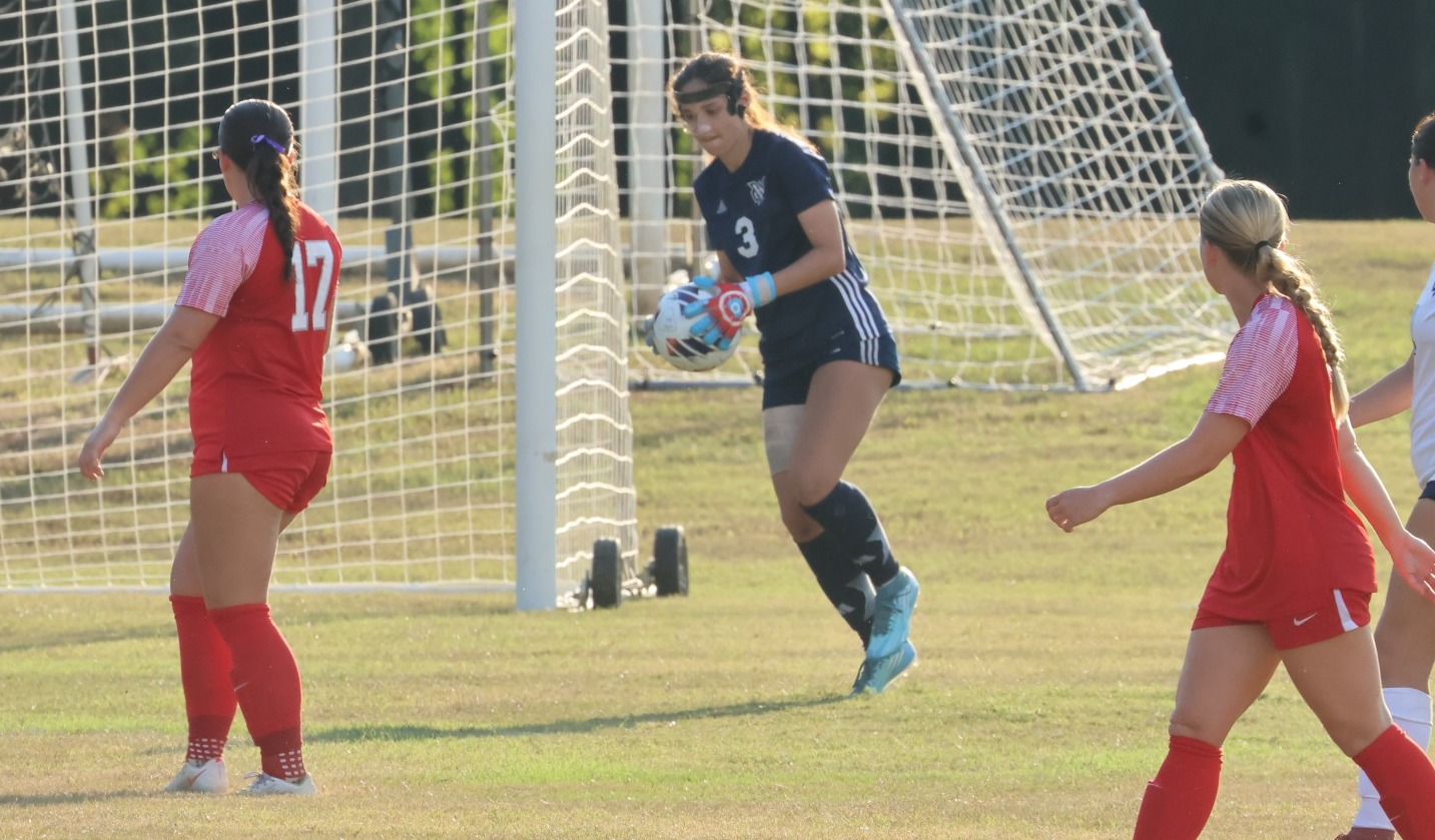 Goalkeeper Layla Escobedo