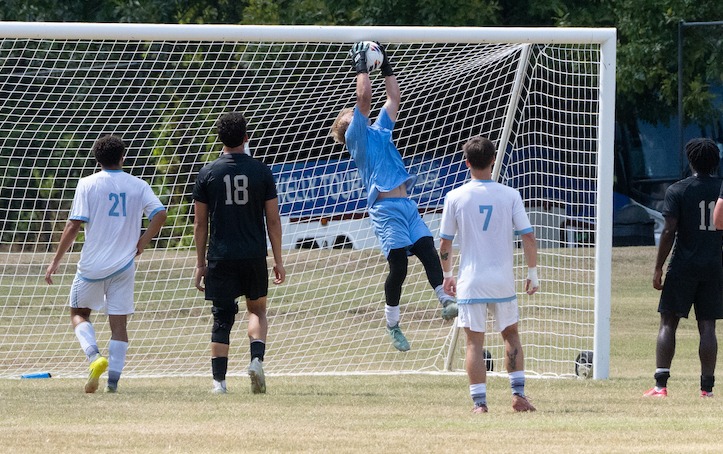 Will Rickman makes a save for MUW