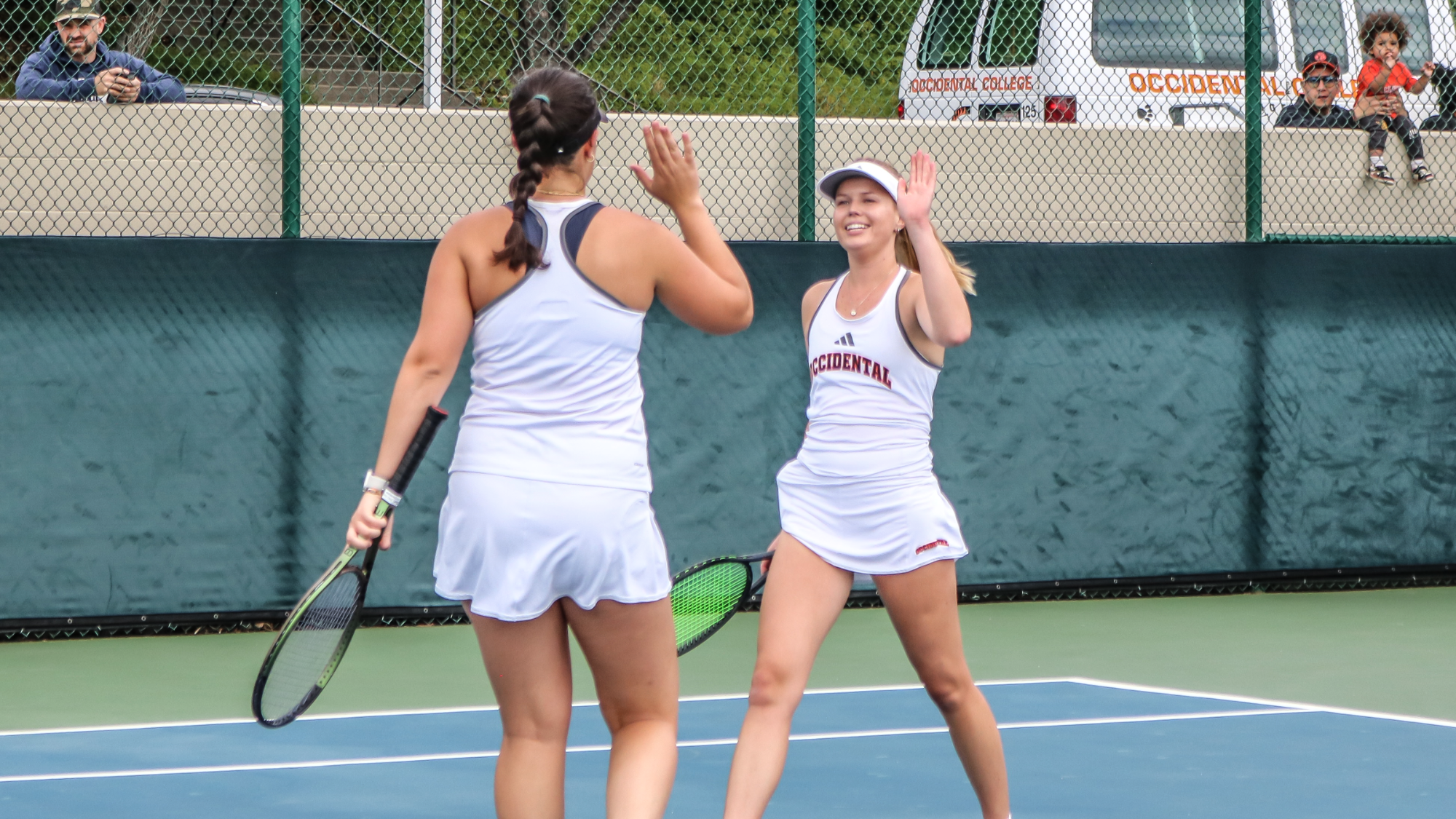 Elina Shalaev (right) and Greta Nagy (left) celebrating a point 