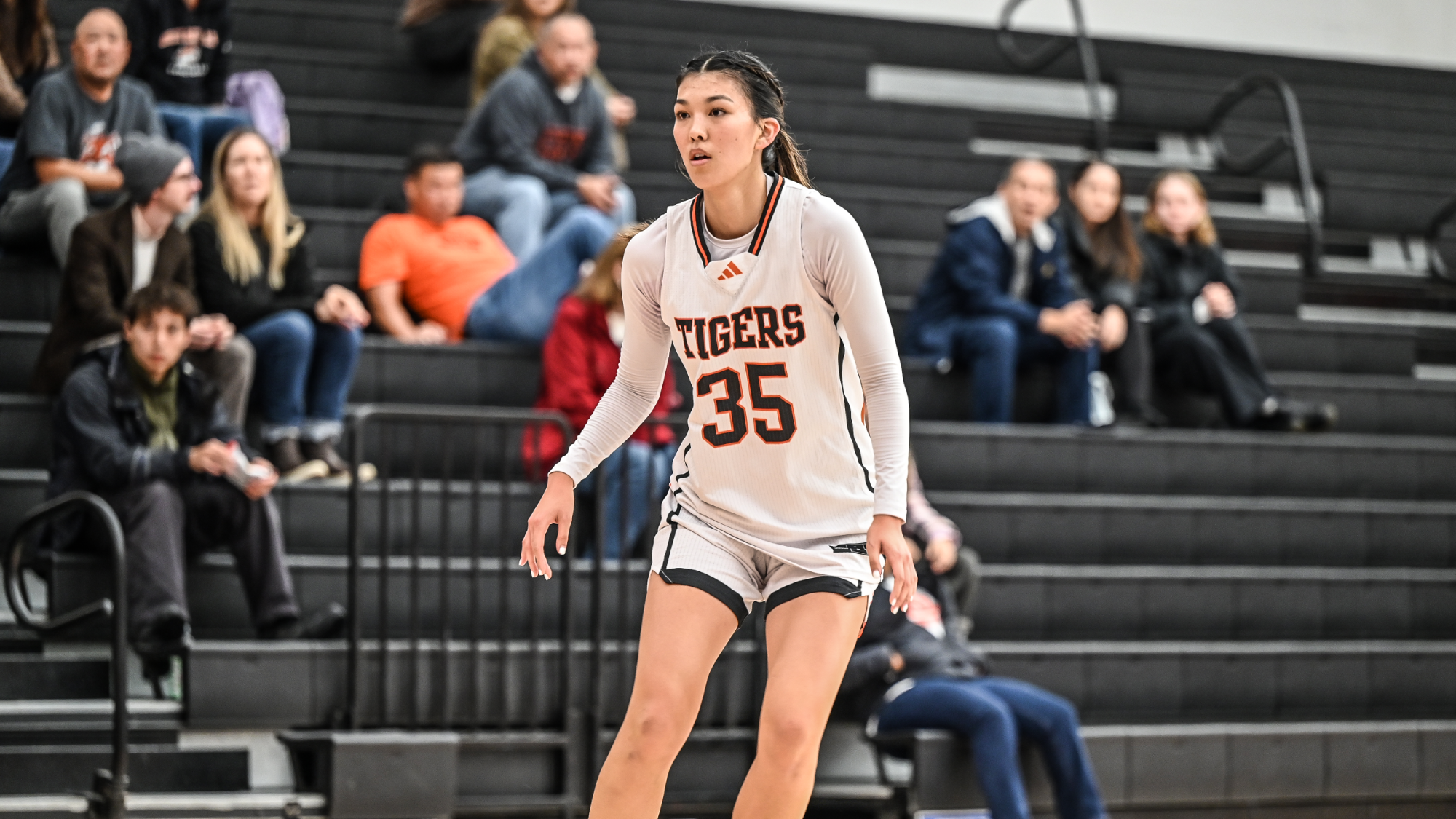 Paige Yasukochi gets back on defense