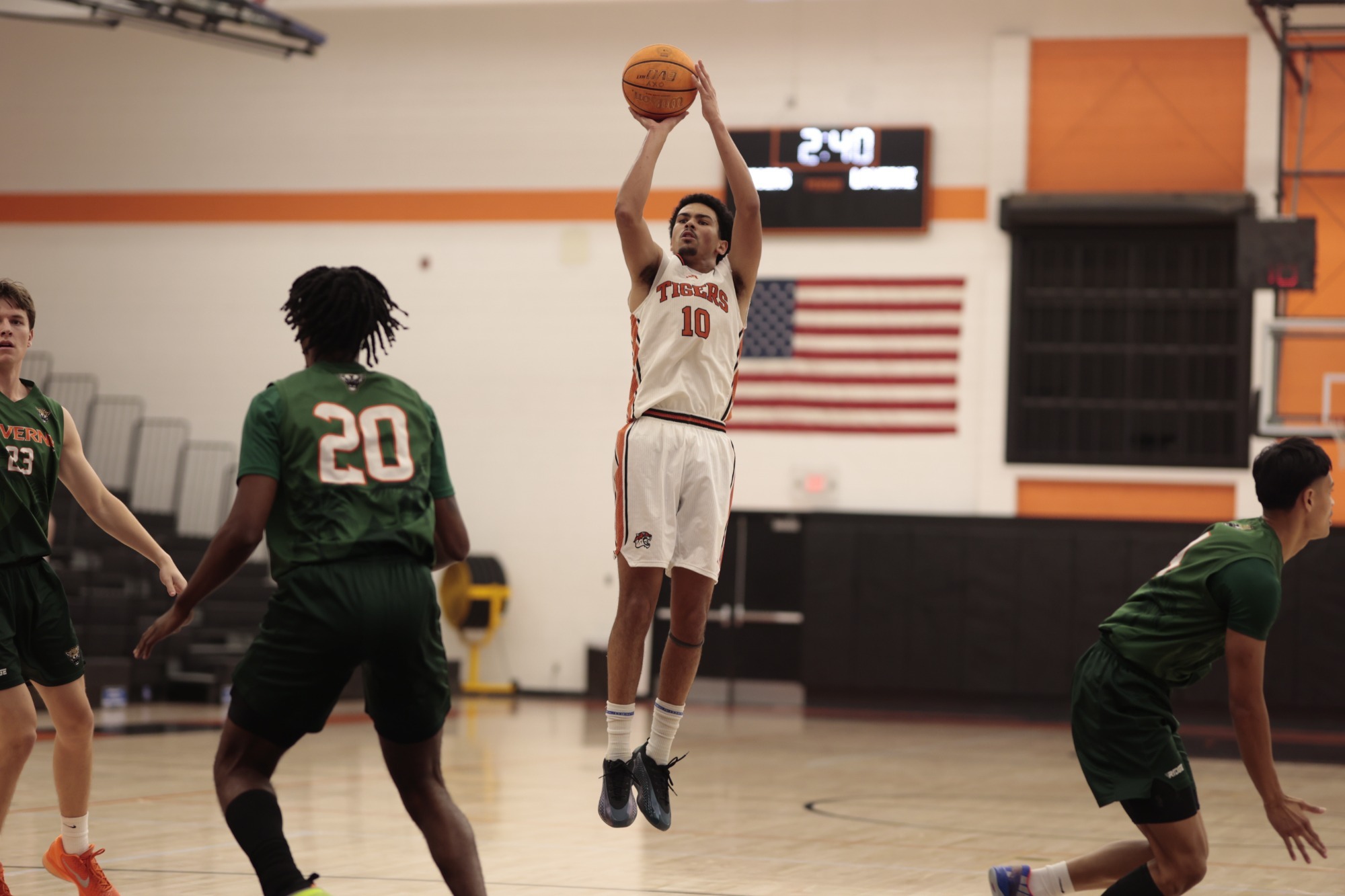 Nasir Luna takes a jumpshot