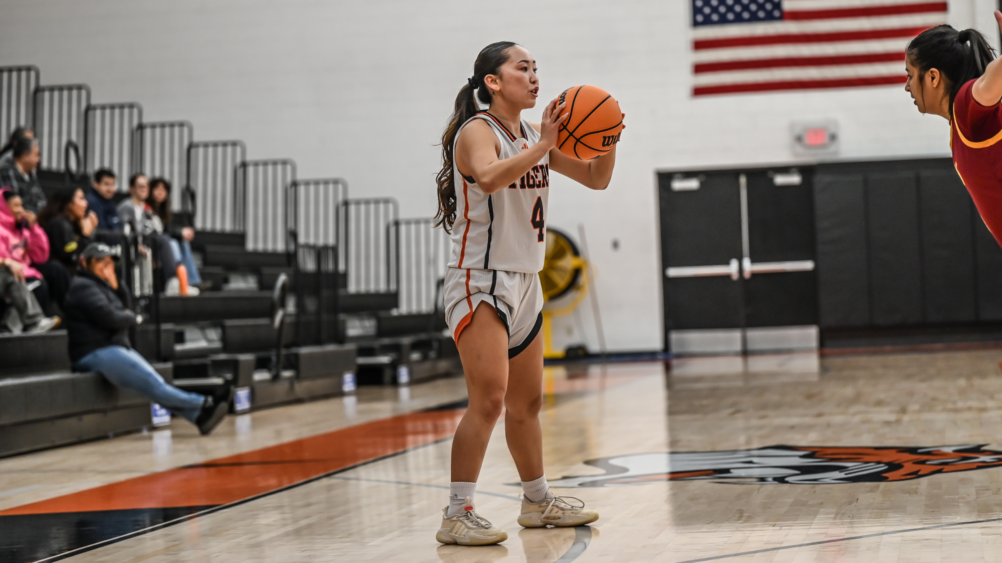 Dara Tokeshi looks to pass