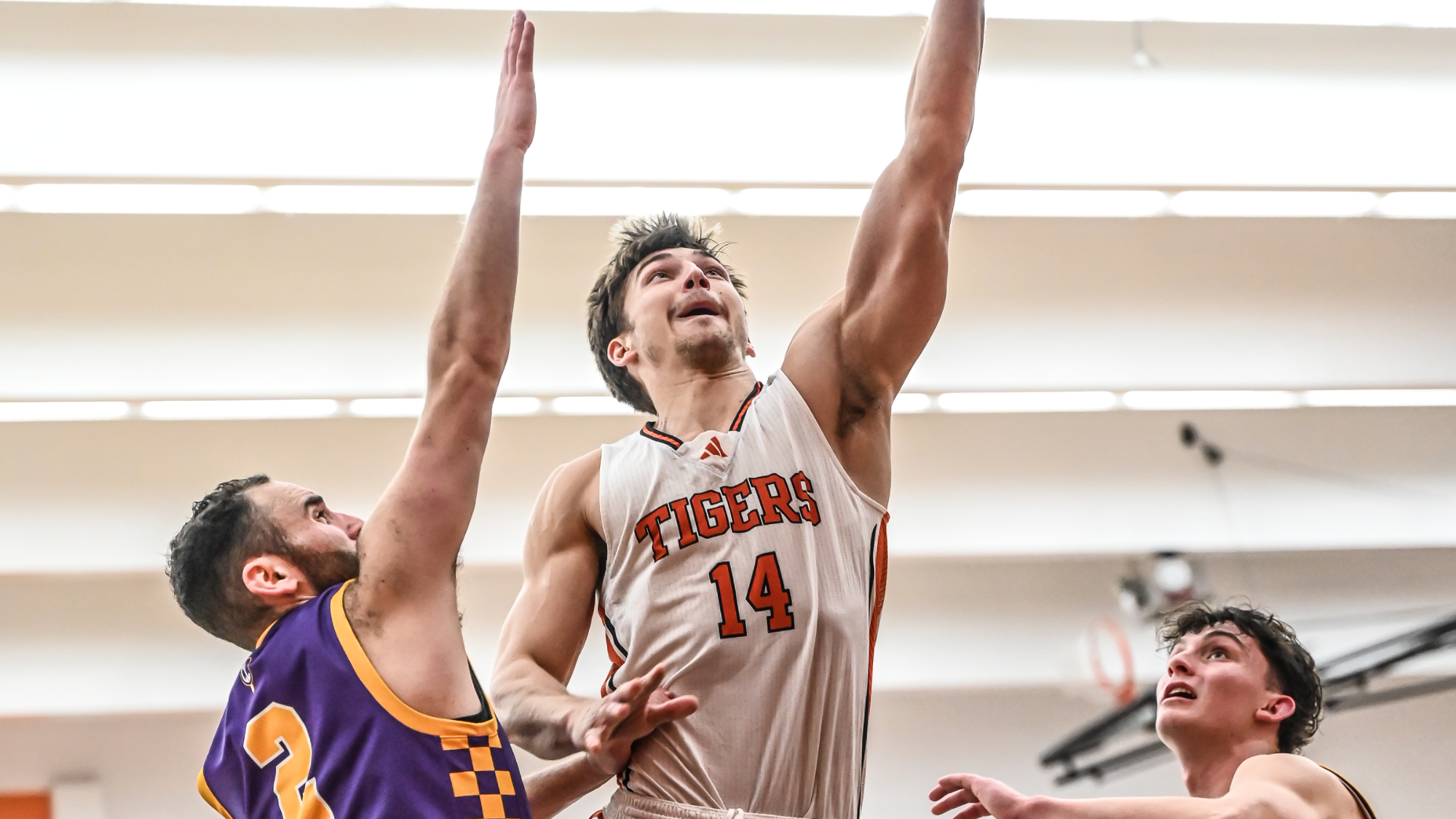 Jacob Koretz takes a layup