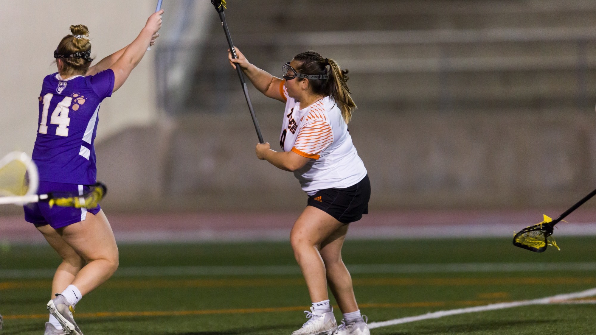 Olivia Okamoto shoots the ball