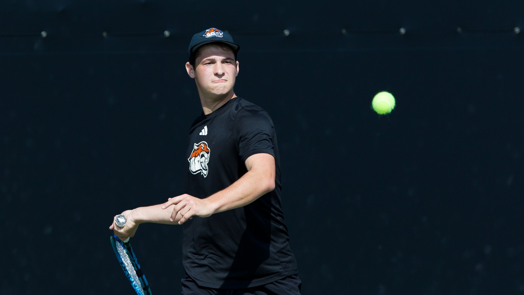 Jack Yurich hits a forehand