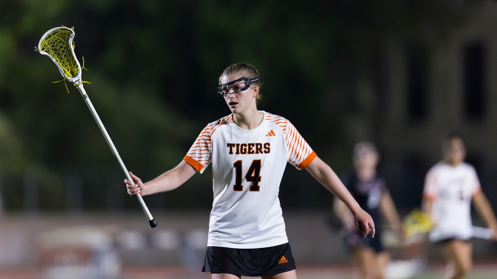 Ellie Mahoney gets ready to play some defense