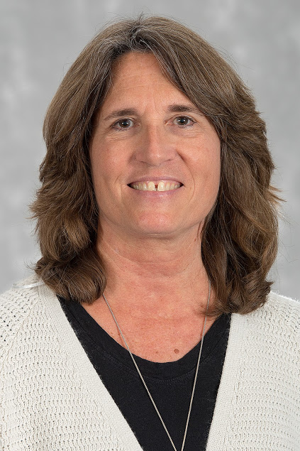 Carrie Seymour headshot