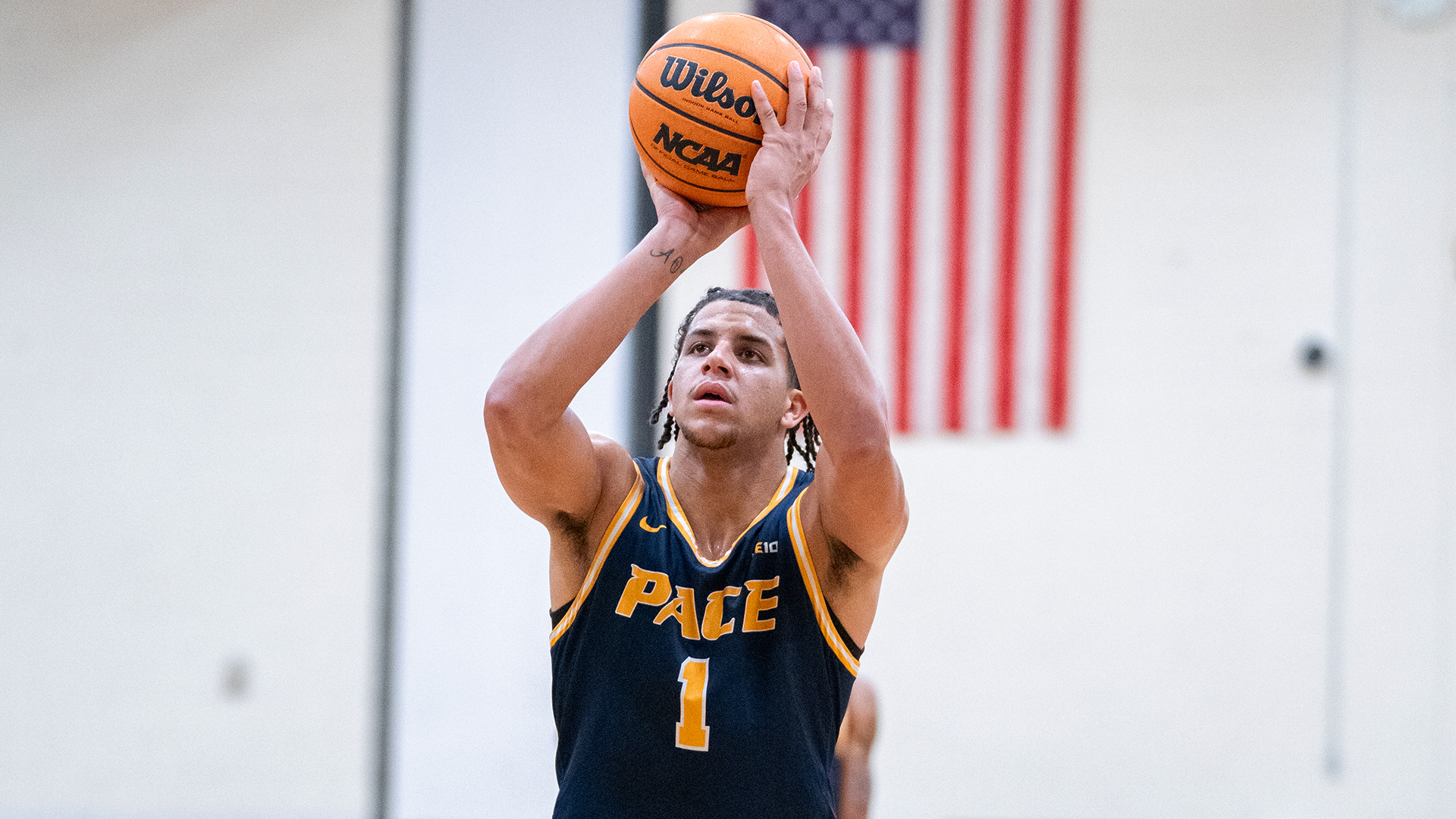 Jaden Kealey 2025-26 MBB Action Shot