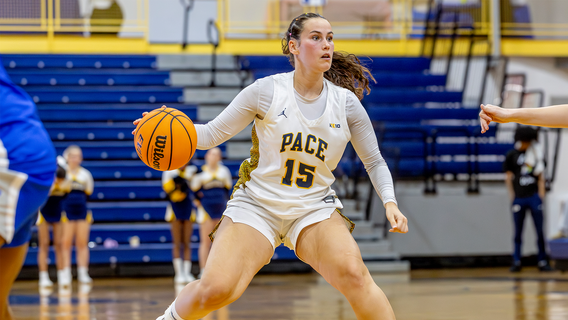 Morgan Ryan 2025-26 WBB Action Shot