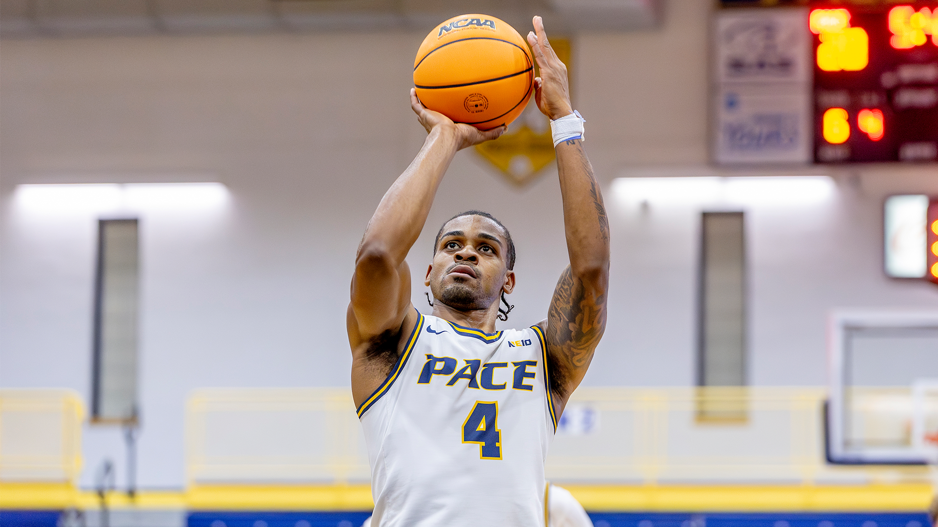 Jabari Nurse 2025-26 MBB Action Shot