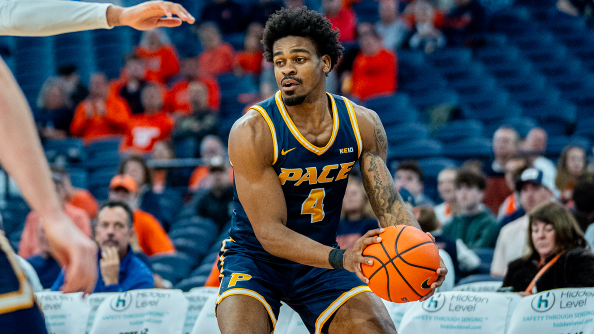 Jabari Nurse 2025-26 MBB Action Shot