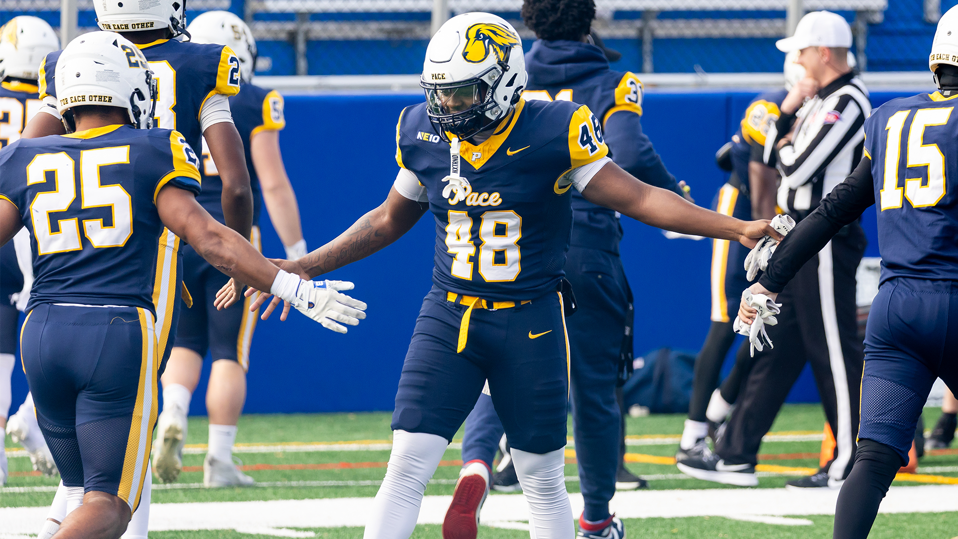 2025 Ryan Alexander-Wilson Football Action Shot