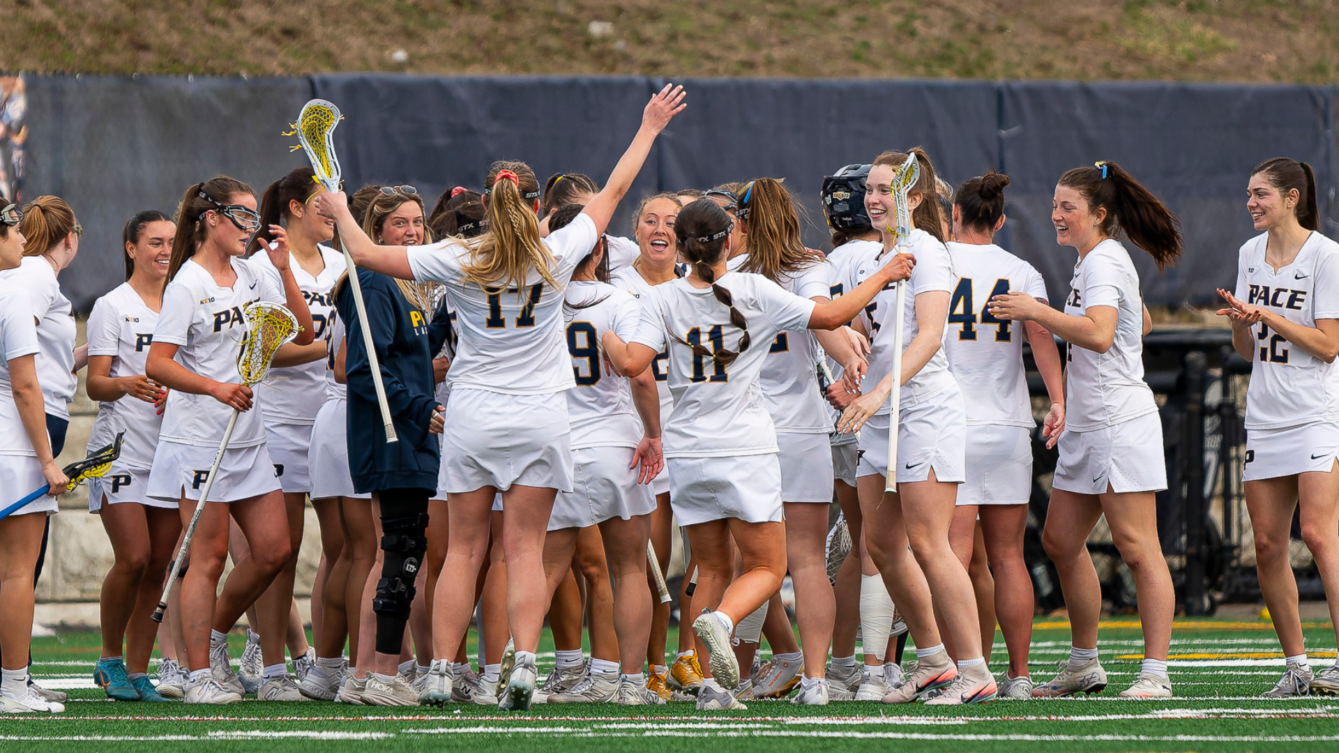 WLAX Team Huddle 2025-26
