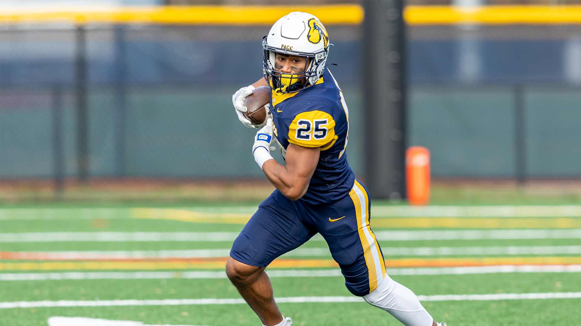 Anthony Robinson 2025 Football Action Shot