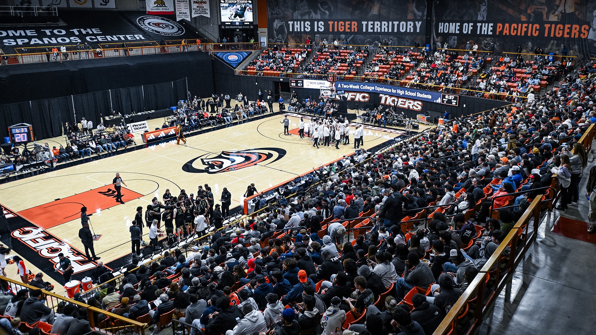 MBB crowd photo vs Sacramento State 2025