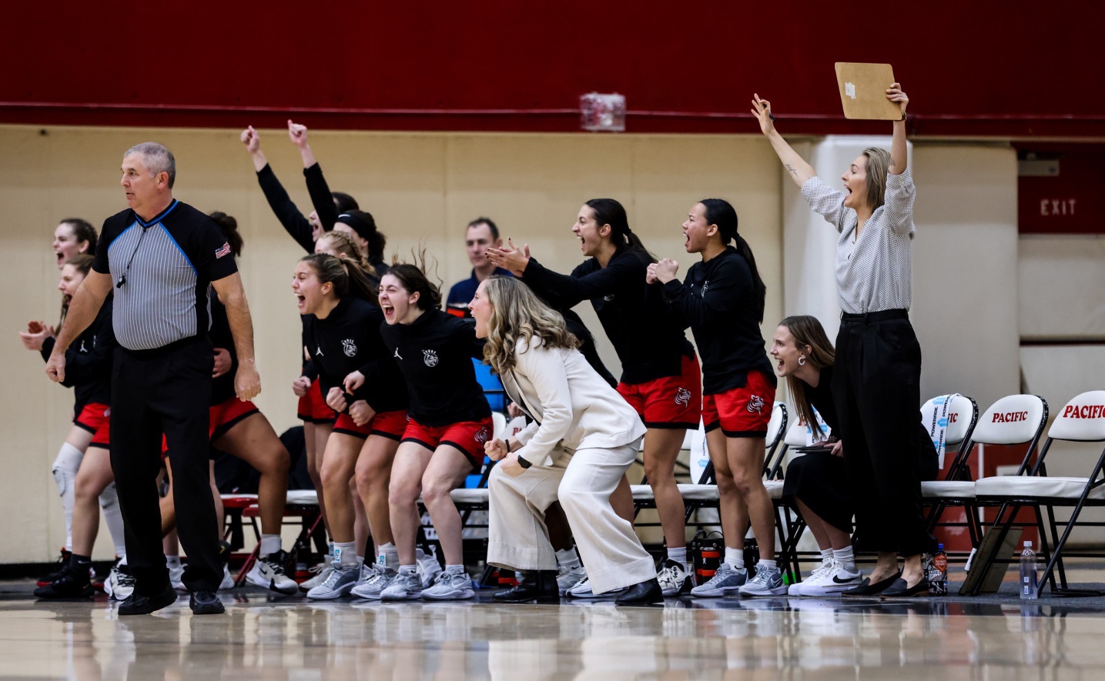 Boxers run away from Puget Sound in fourth quarter Pacific University