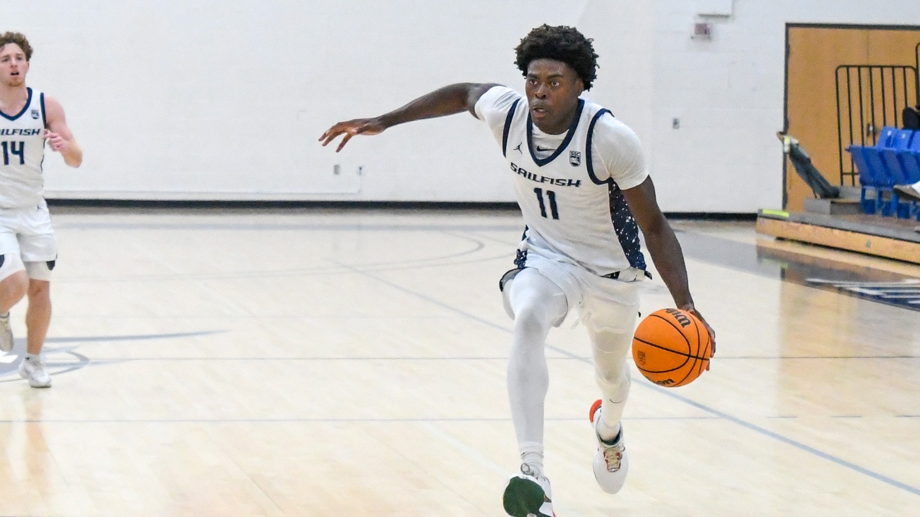 Tumblin Jr. vs. Lynn Dec. 13