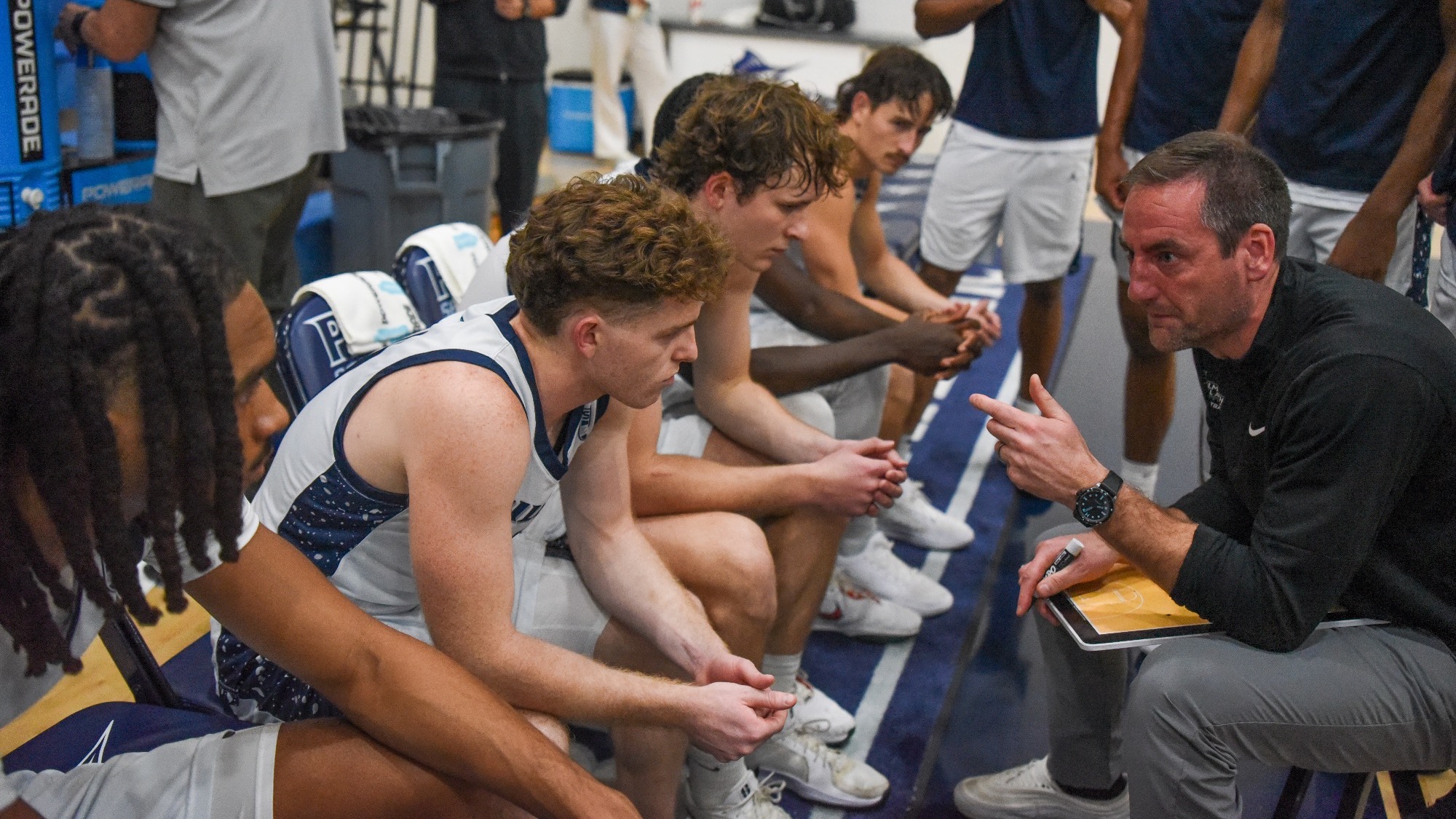 MBB Huddle vs Tampa on Jan. 14