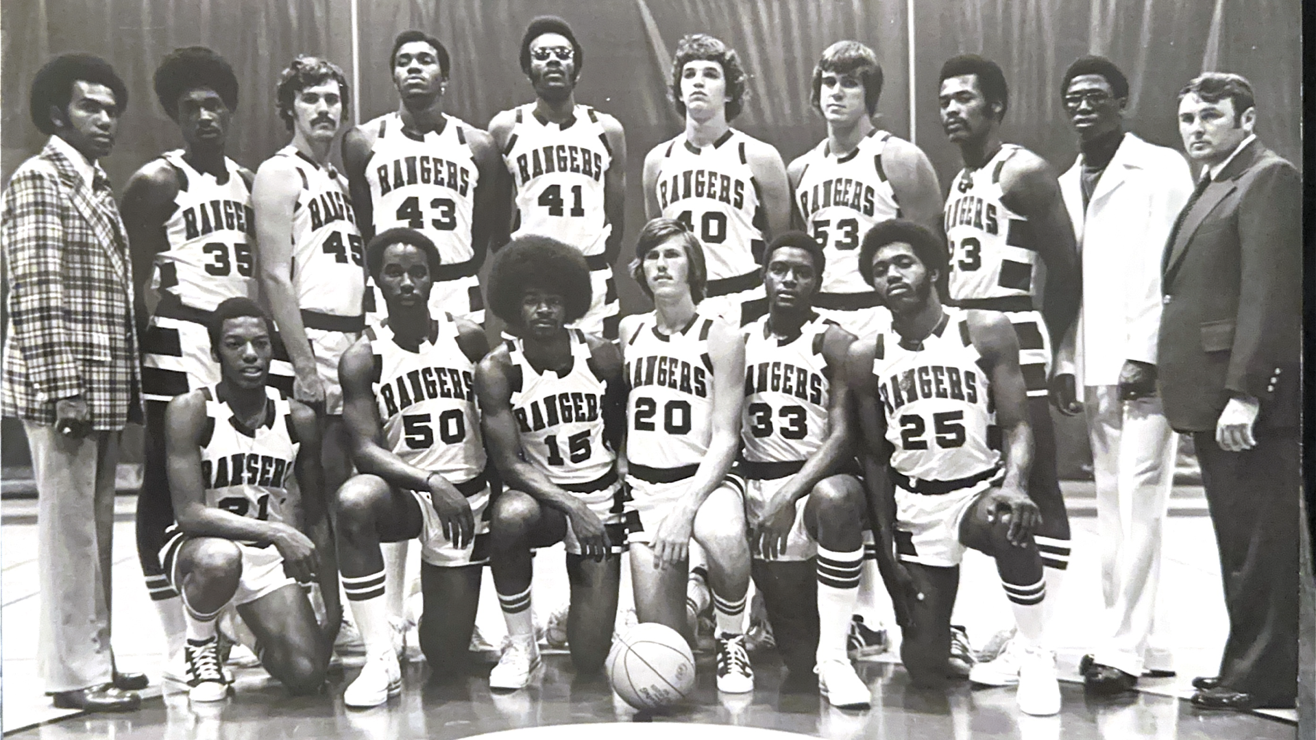 1974-75 Mens Basketball Team Photo