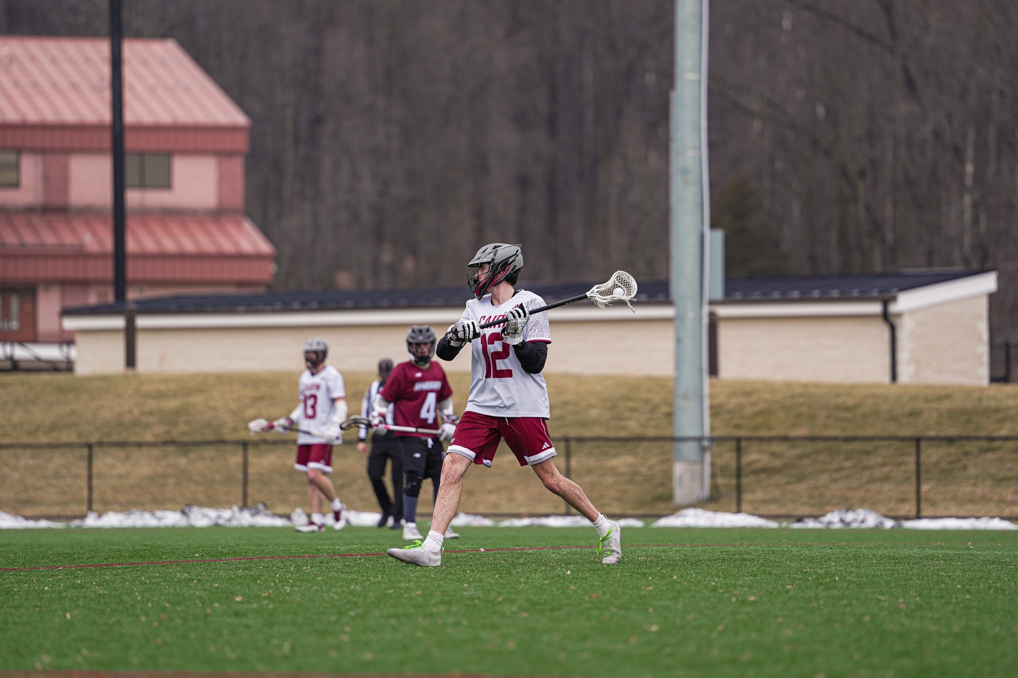 Fowler Prepares a Pass