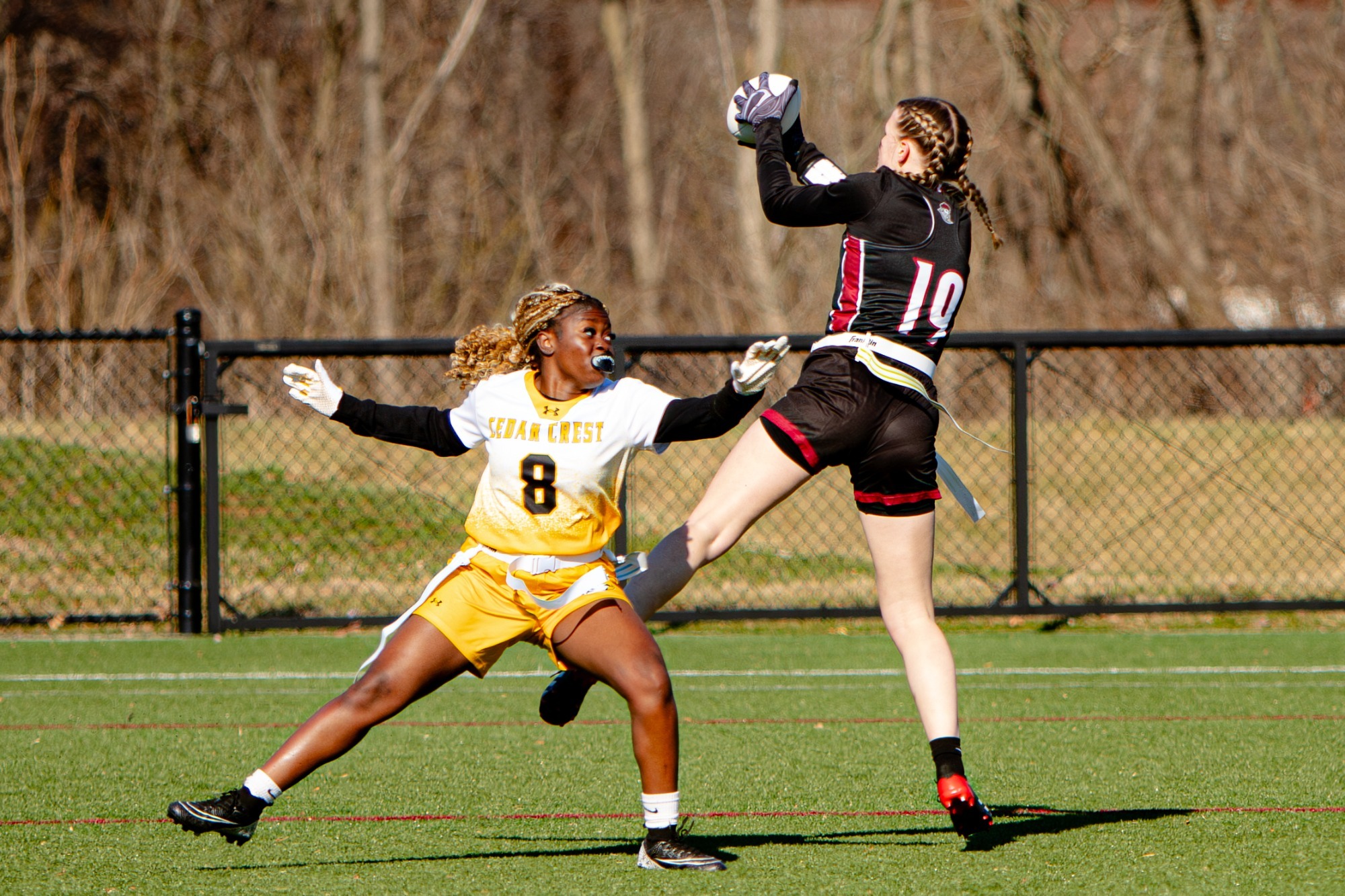 Morrill brings in a pass