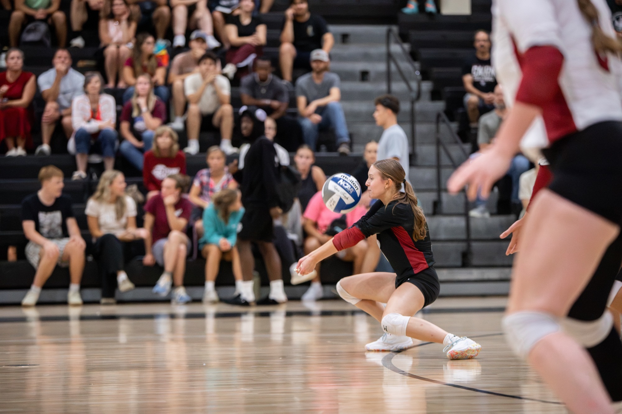 Magazzu recieves a serve