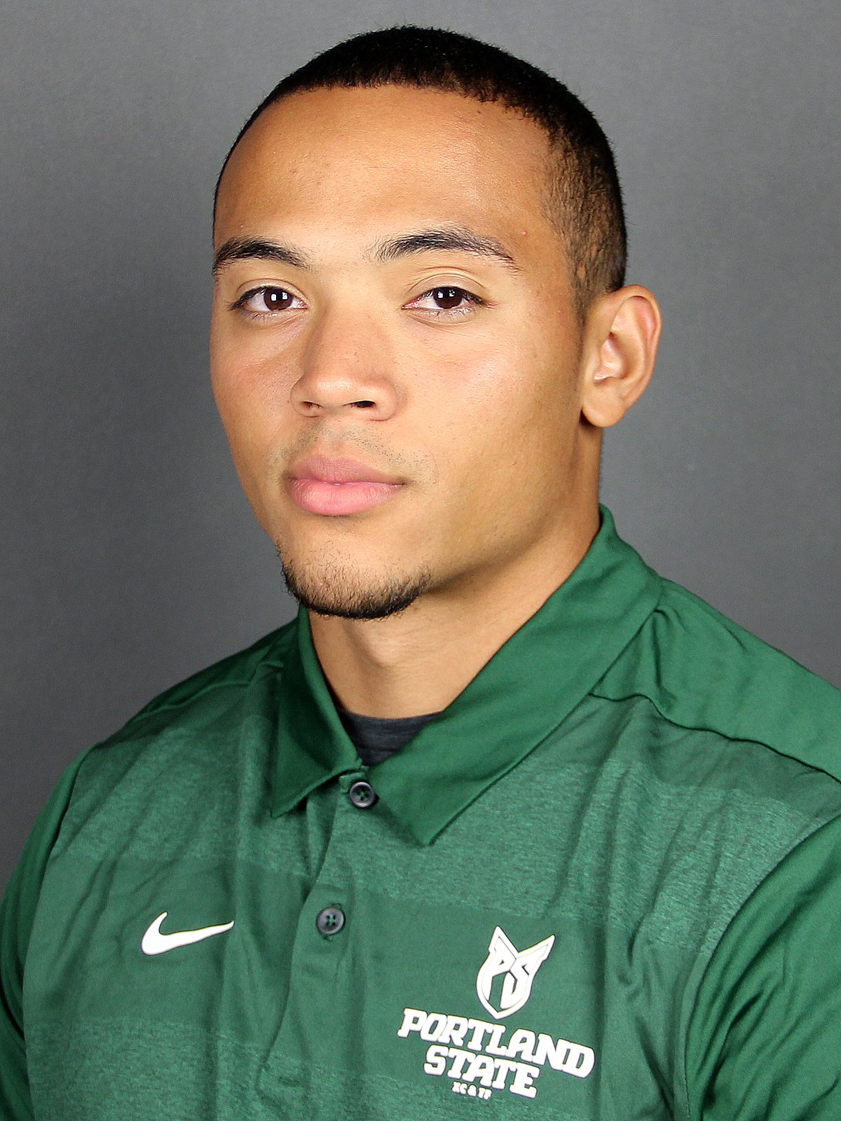 Head shot of Portland State track & field volunteer assistant coach Donté Robinson