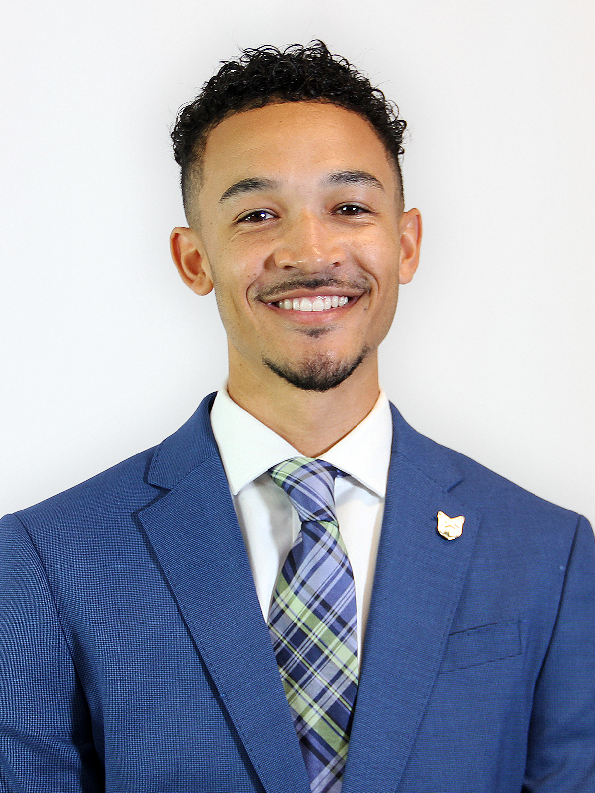 Head shot of Portland State women's basketball assistant coach TJ Harris