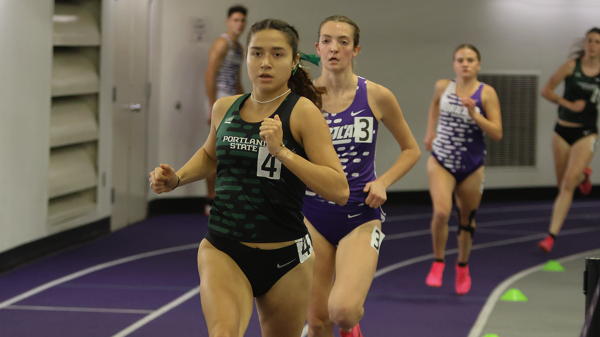 Portland State track & field runner Ania Kapustka competes at the PSU vs. UP Dual Meet.
