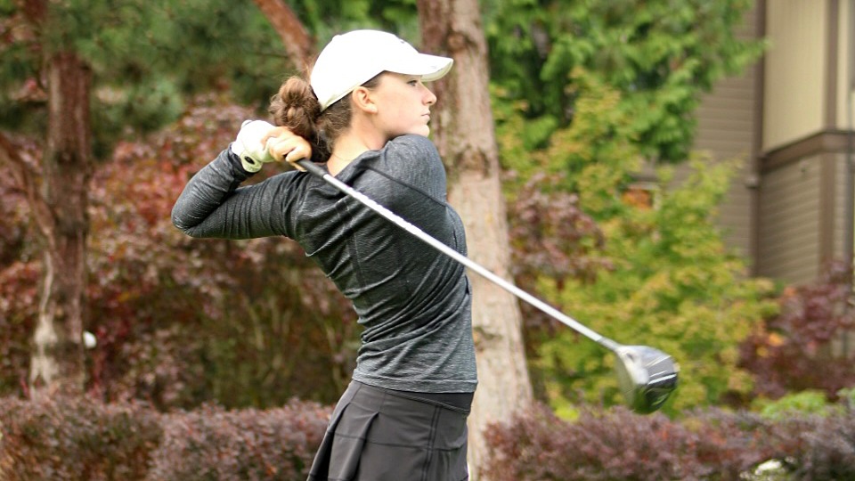 Ella Follen swings her driver