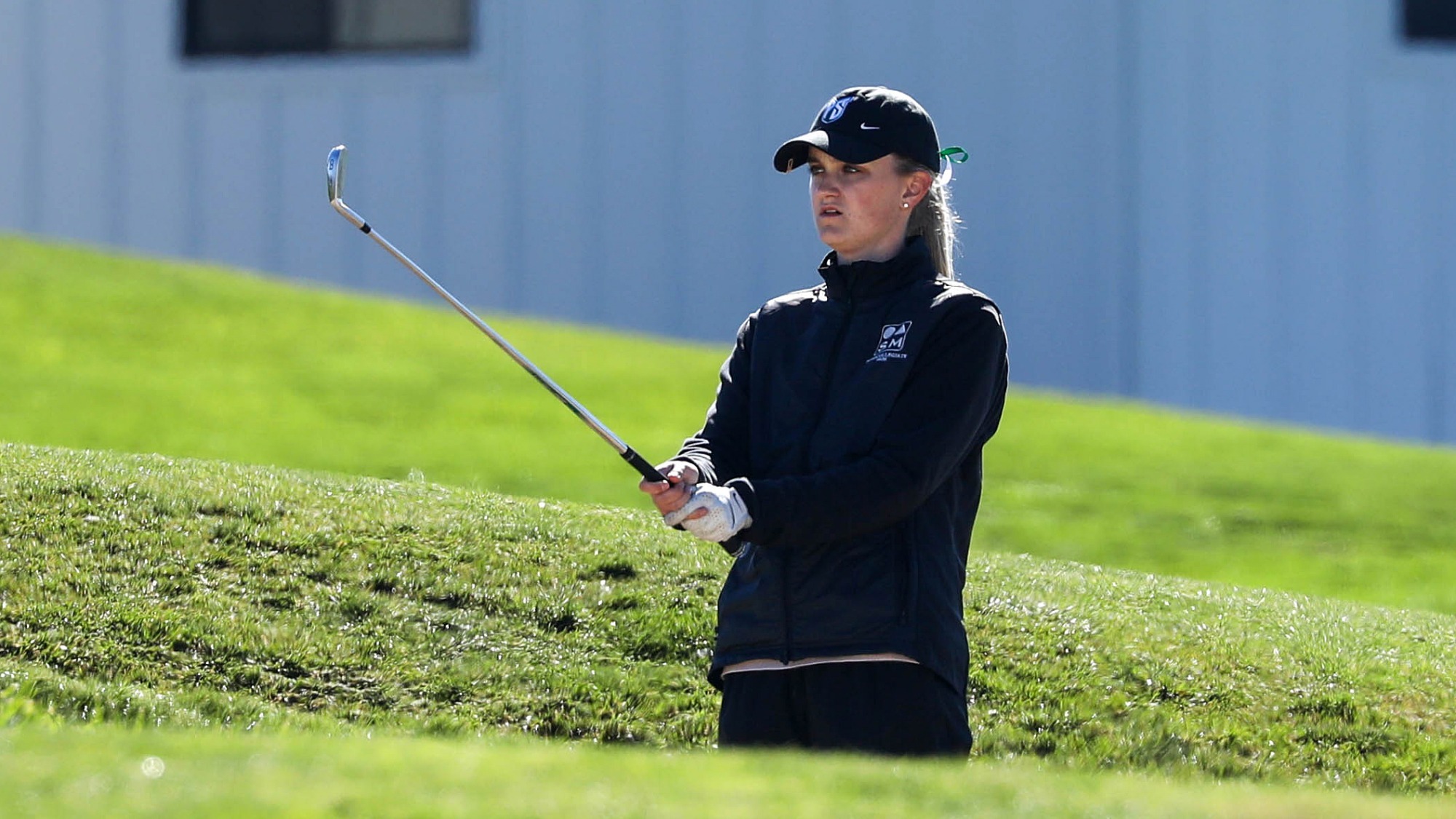 Maddie Dustin lines up a shot