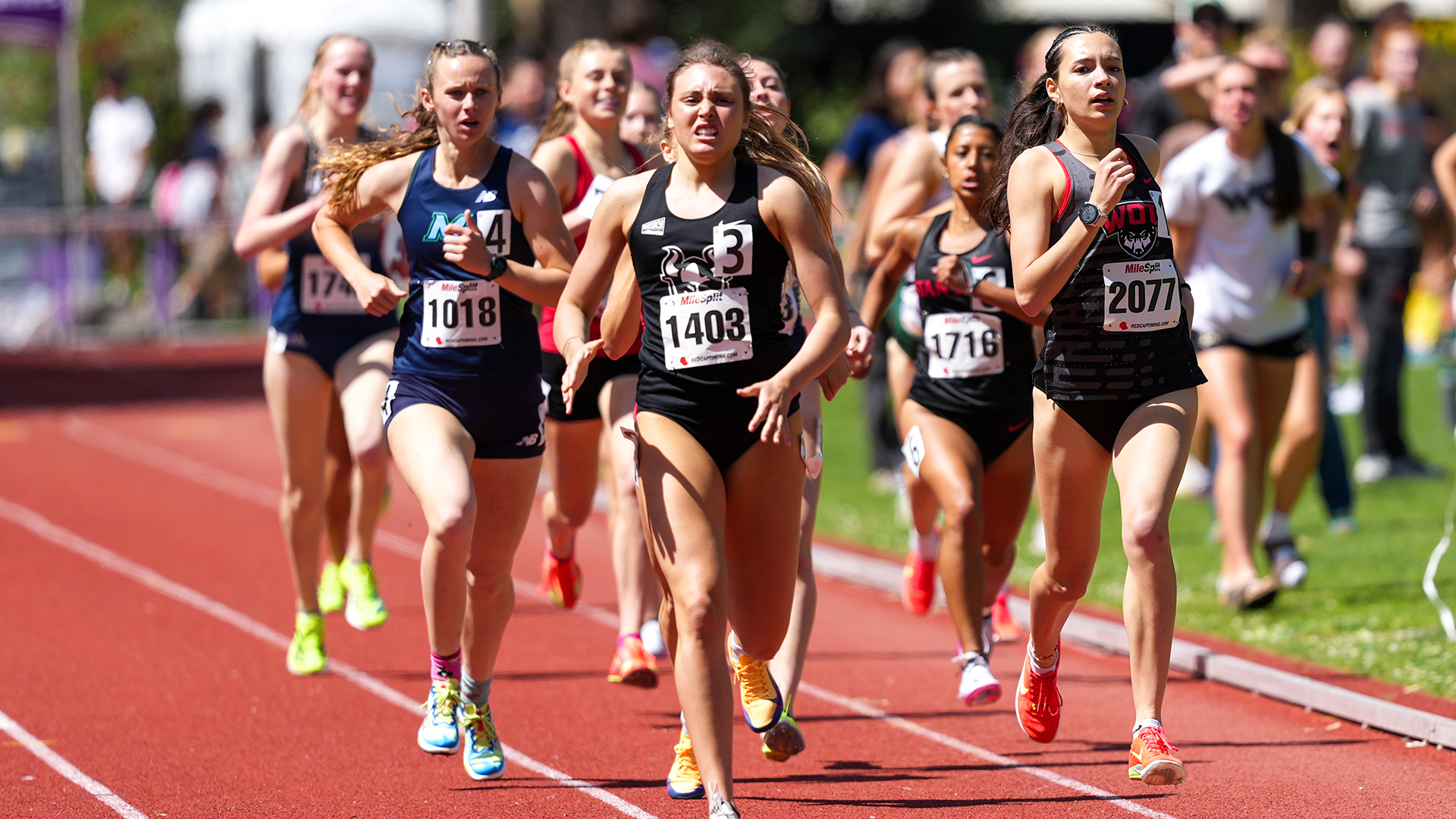 Portland State track & field runner Irina López competes at the Mike Fanelli Track Classic.