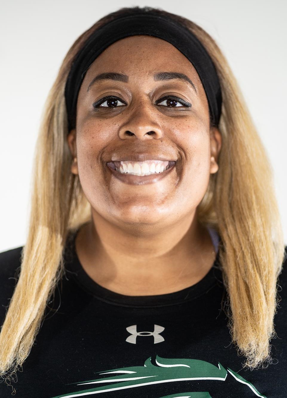 Courtney Tucker Headshot