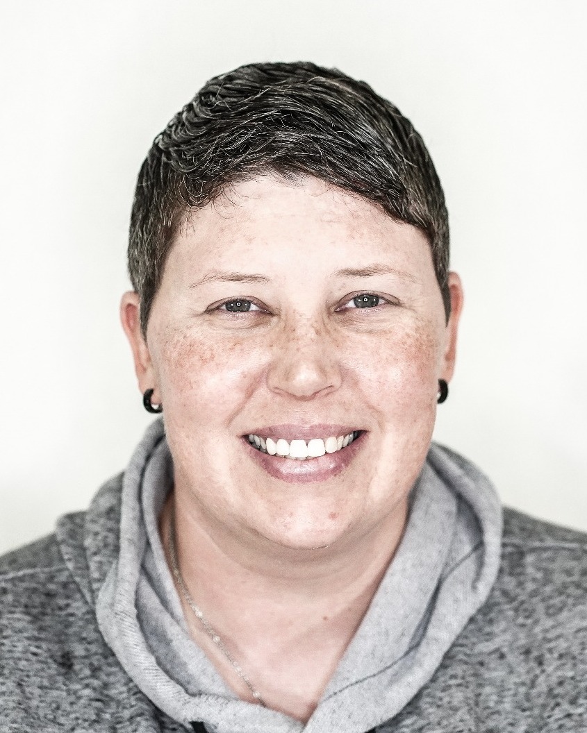 Lori Drake Headshot 2023