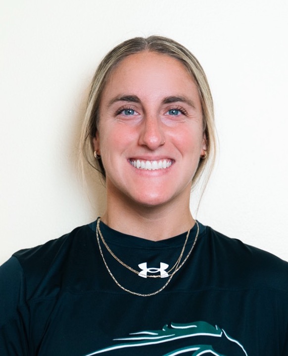 Carly Vadinsky Headshot 2025