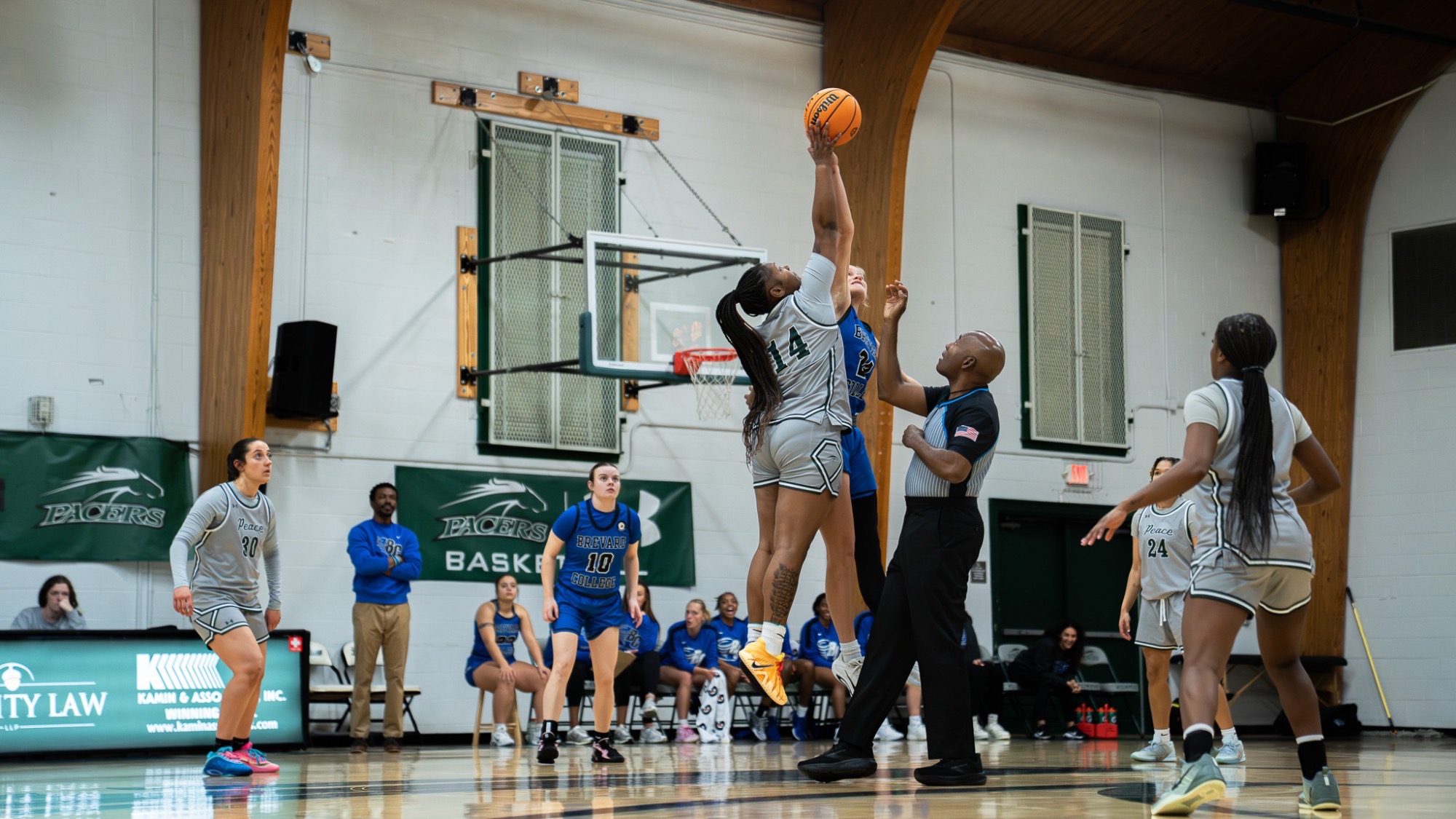 Amiah Griffin Action Shot 25-26
