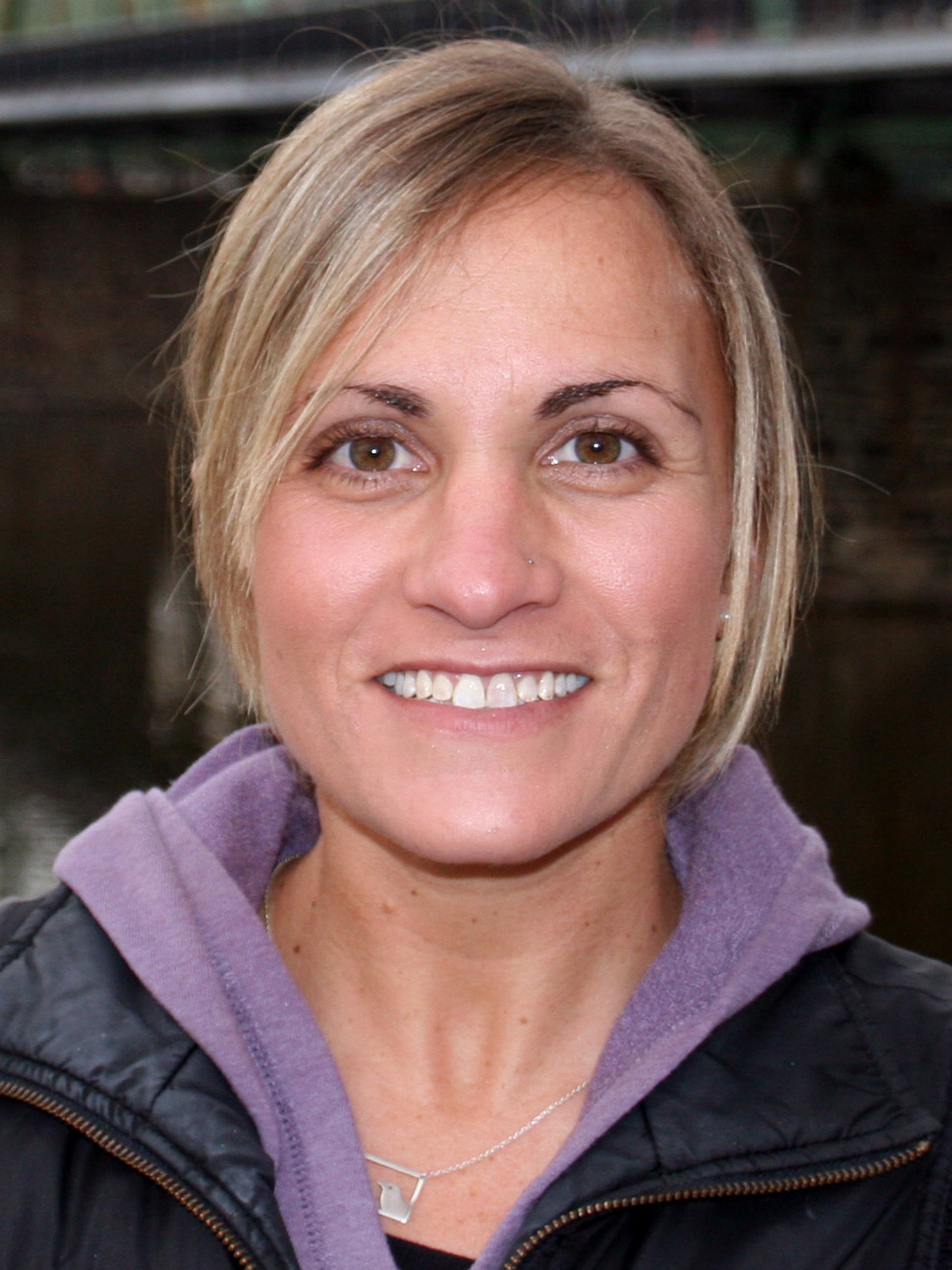 Julie Weiss Headshot