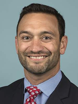 Matt Valenti headshot fall 2019