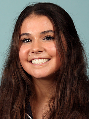 Carly Kulevich headshot fall 2021