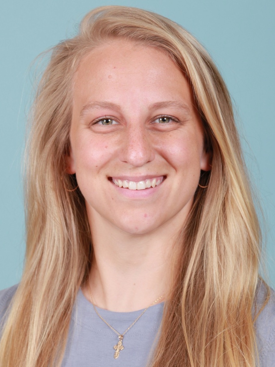 Emily Kolsevich headshot fall 2023