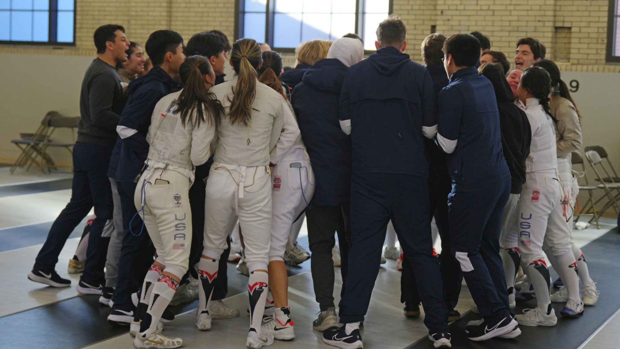 Fencing Dominates First Day of Philly Invite; Wins 12 Combined Bouts