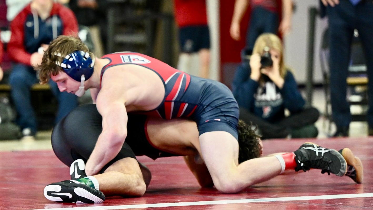 20 Wrestling Drop Close Meet to Stanford, 2016 University of